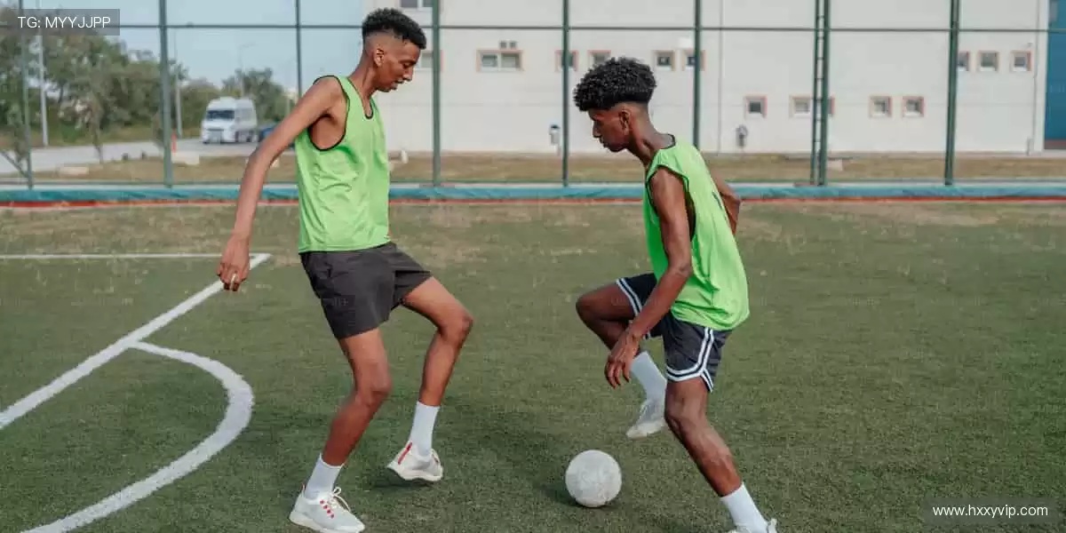 从球鞋到纪念衫,每一件都是热爱的勋章!👟